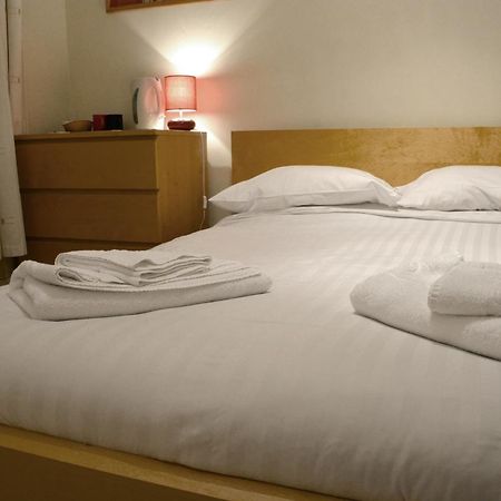 Ava House Bed And Breakfast Bicester Eksteriør billede