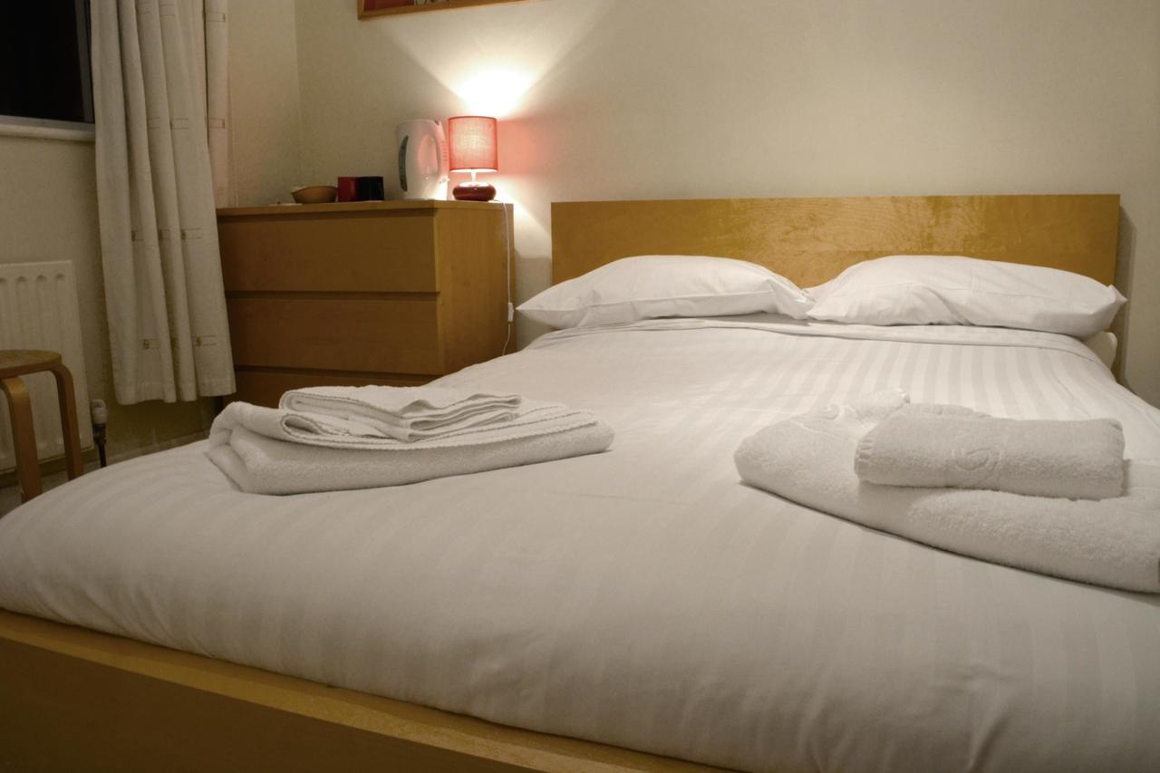 Ava House Bed And Breakfast Bicester Eksteriør billede